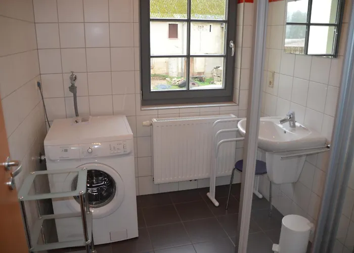 假日公园 布里斯米伦公寓 *